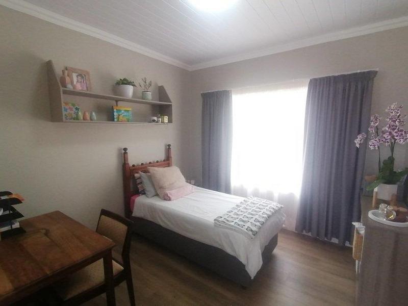 5 Bedroom Property for Sale in Monte Christo Western Cape